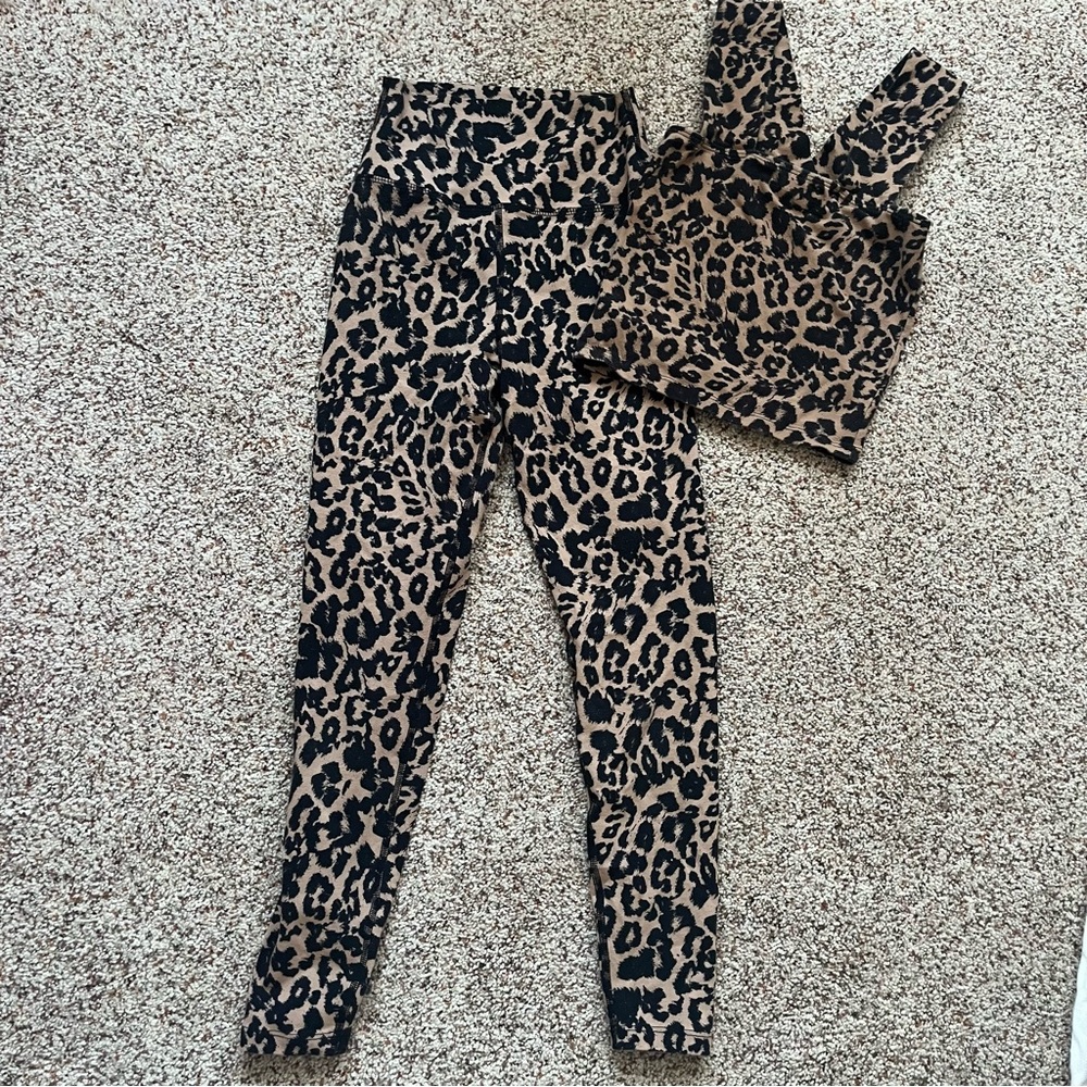 LNA Leopard Matching Workout Set - Picture 4 of 8